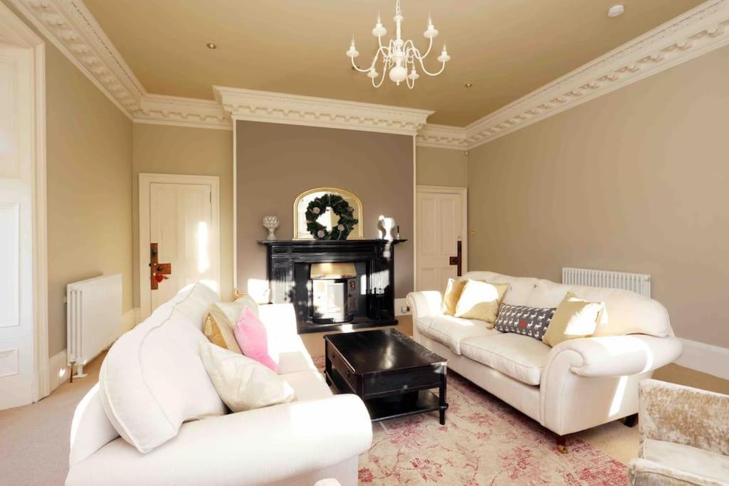 Edenfield House, Springfield, Fife Villa คูพาร์ ภายนอก รูปภาพ